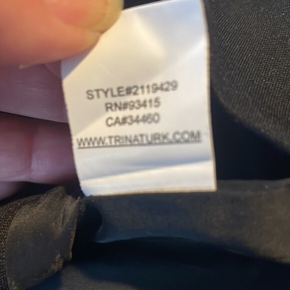 Trina Turk Black Skirt Size 8 - Picture 12 of 12